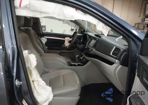 2016 Toyota Highlander Xle V6 from USA, damaged, VIN 5TDJKRFH1GS321388